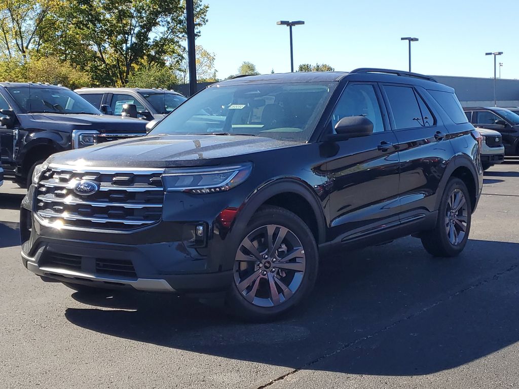2026 Ford Explorer Active's photo