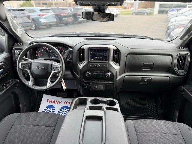 2022 Chevrolet Silverado 1500 Custom Trail Boss photo 3