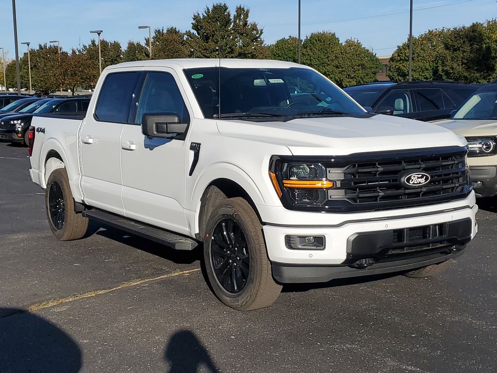 2025 Ford F-150 XLT photo 3
