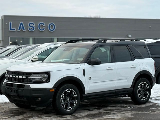 2025 Ford Bronco Sport Outer Banks's photo