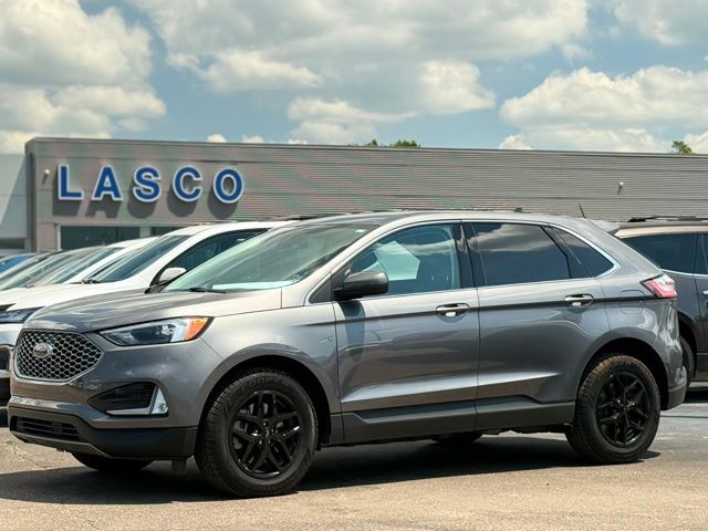 2024 Ford Edge SUV 