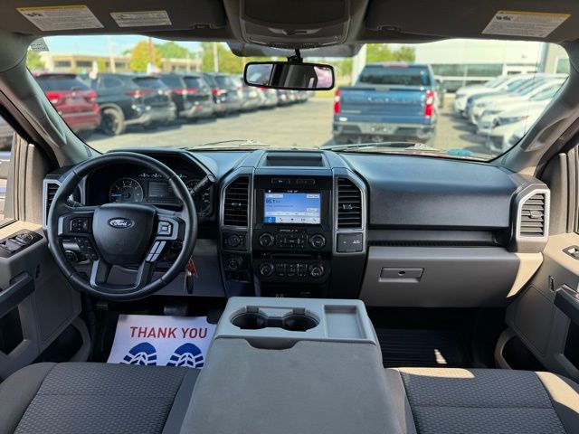 2017 Ford F-150 XLT photo 3