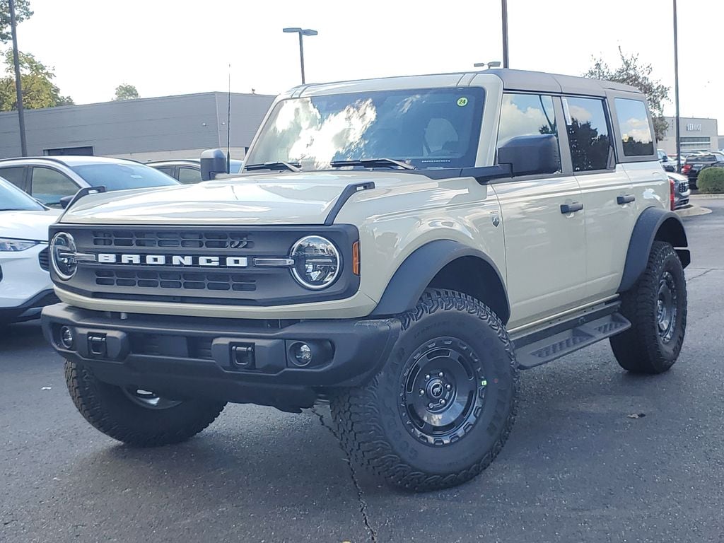 2025 Ford Bronco 4-Door Big Bend's photo