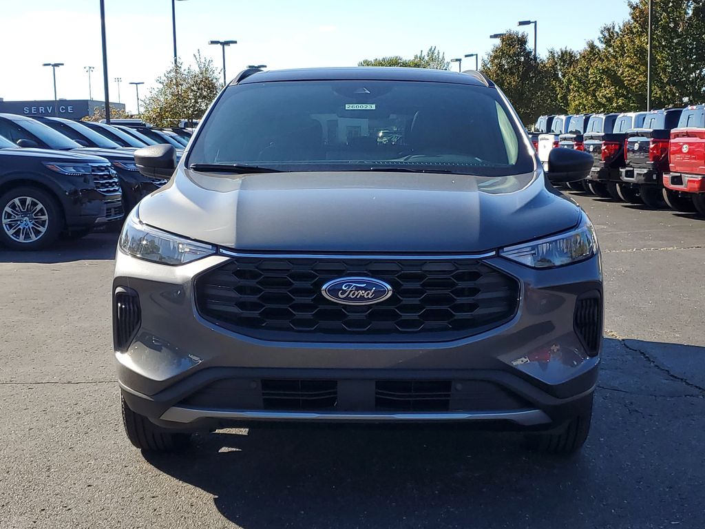 2026 Ford Escape ST-Line photo 2