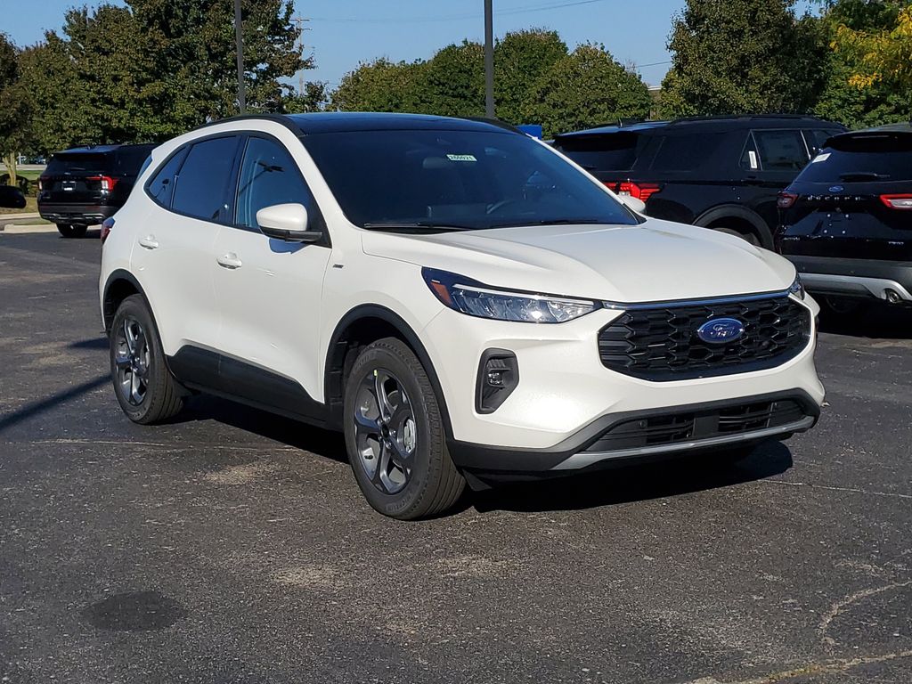 2026 Ford Escape ST-Line Select photo 3