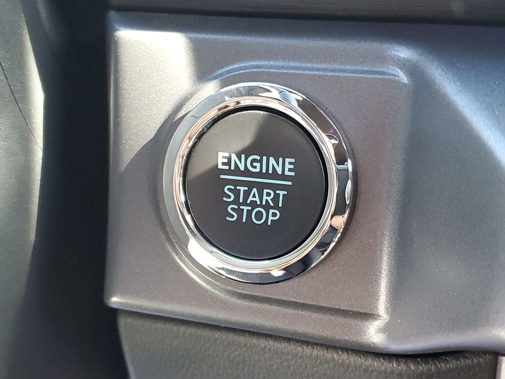 2025 Ford F-150 XLT - Photo 14
