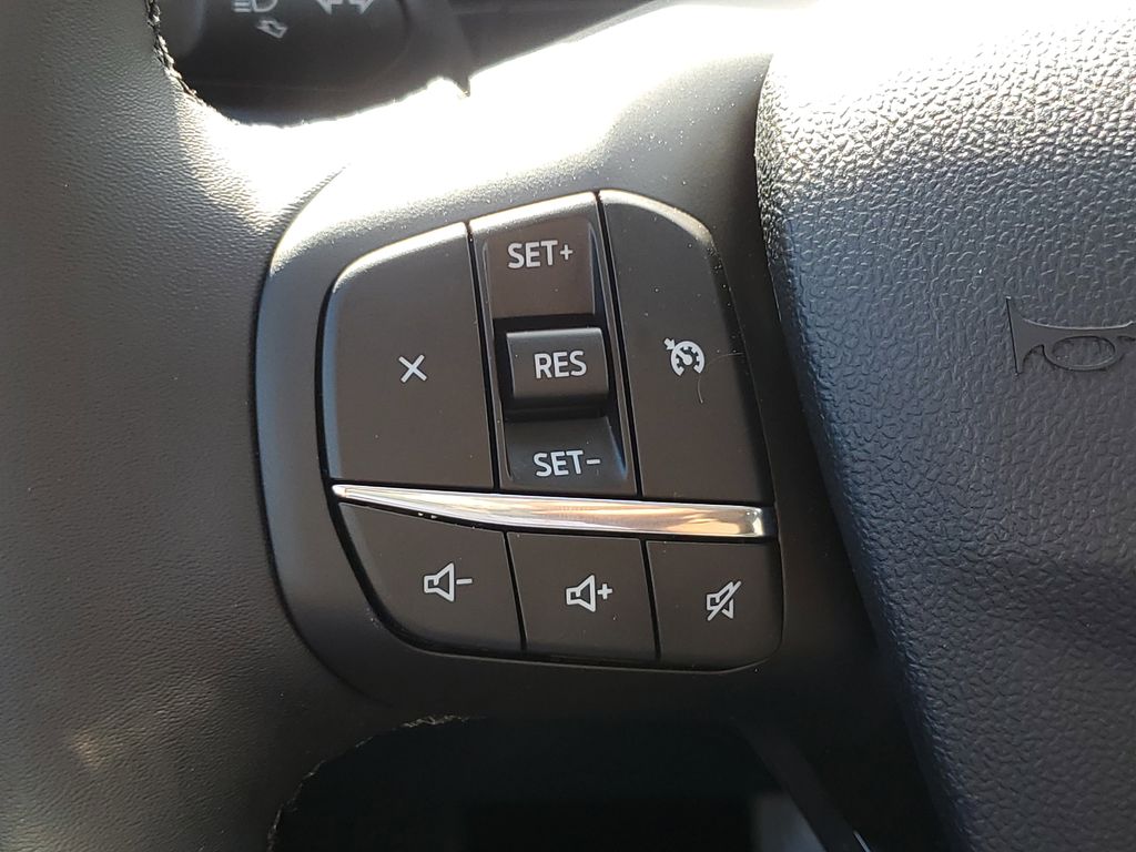 2025 Ford Maverick XLT - Photo 11