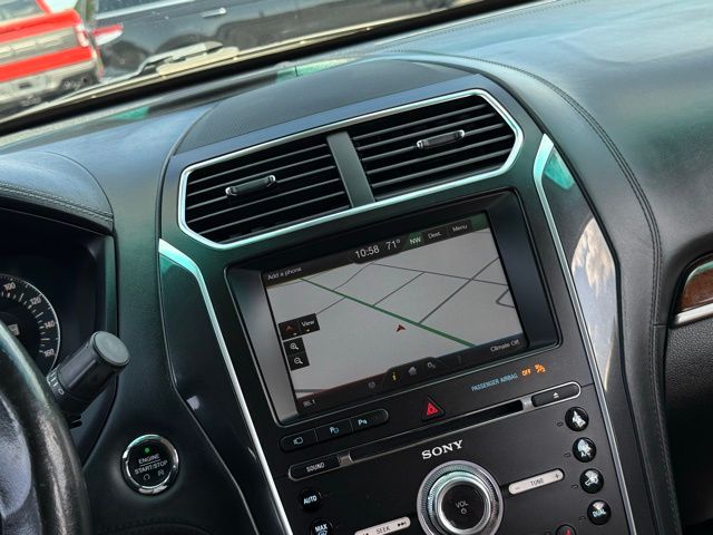 2016 Ford Explorer Platinum photo 3