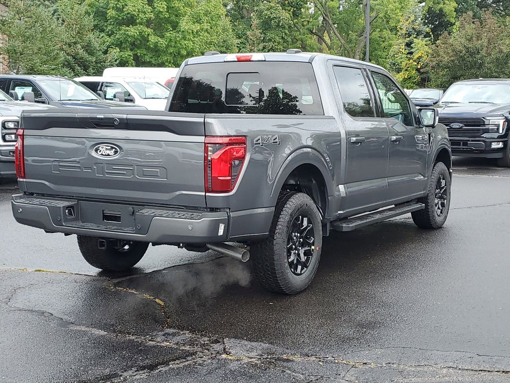 2025 Ford F-150 XLT photo 4
