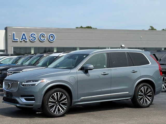 2023 Volvo XC90 Recharge Plug-In Hybrid T8 Plus 6 Passenger SUV YV4H600NXP1936464