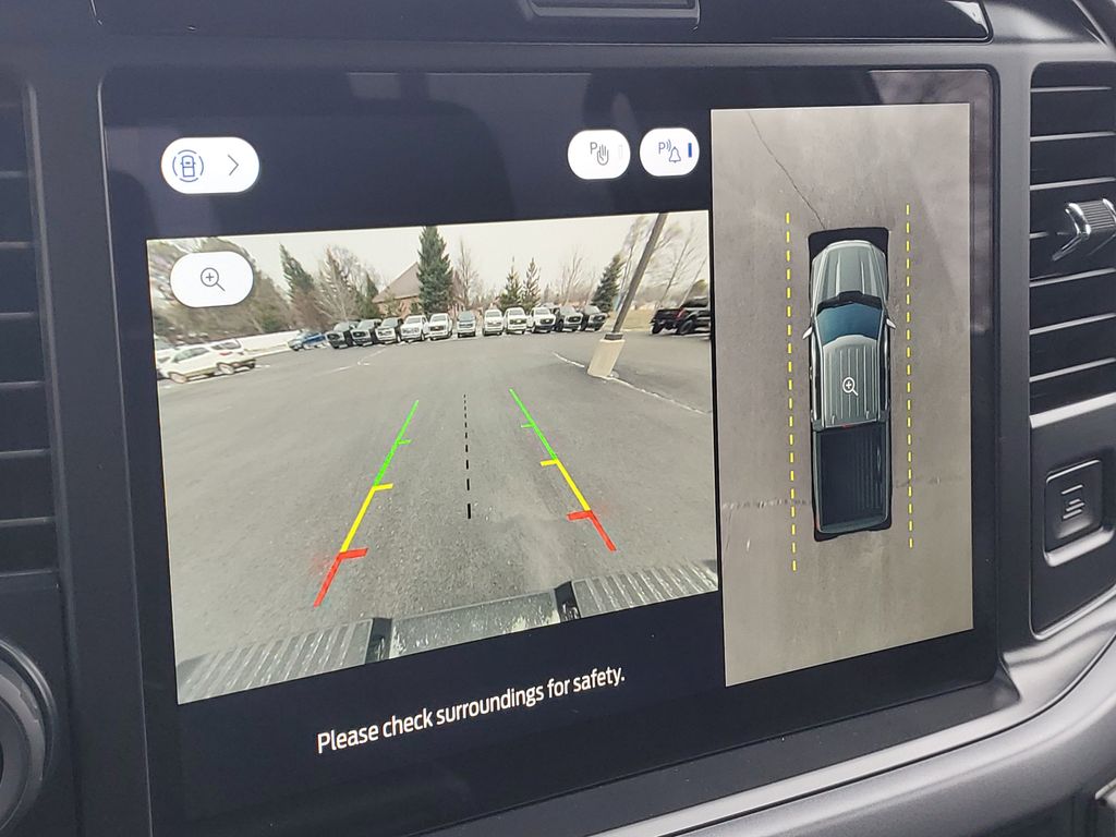2025 Ford F-150 XLT - Photo 17