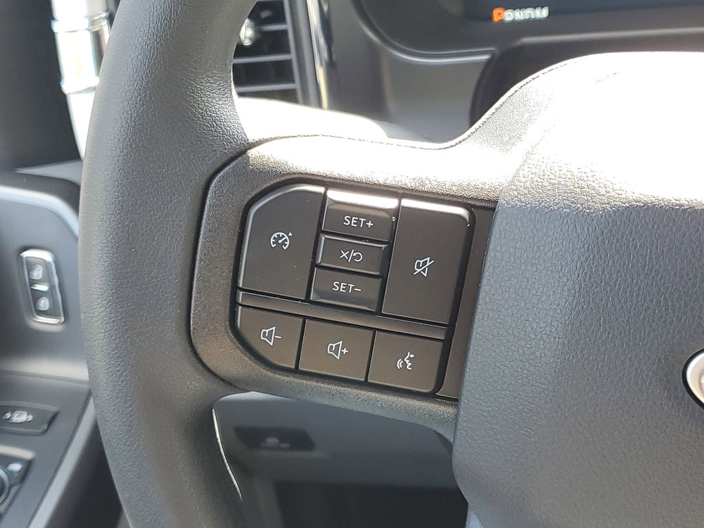 2026 Ford F-250 Super Duty XLT - Photo 13