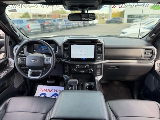 2024 Ford F-150 XLT photo 3