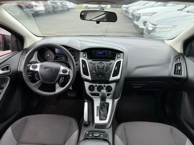 Used 2013 Ford Focus SE with VIN 1FADP3F2XDL301733 for sale in Fenton, MI