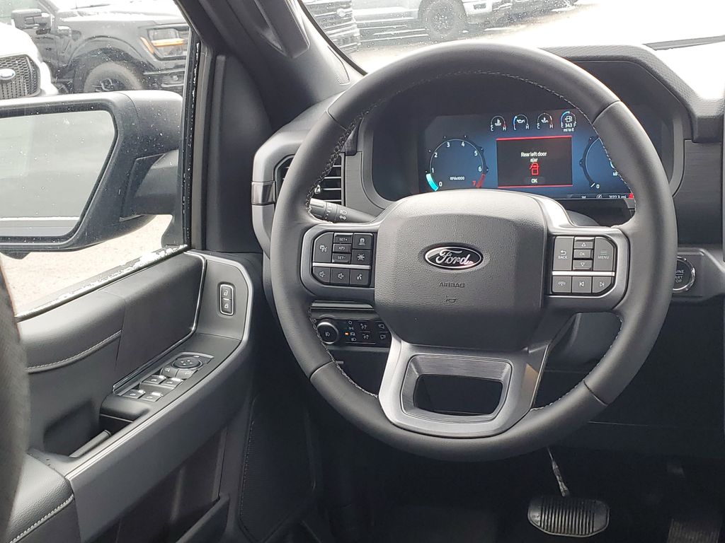 2025 Ford F-150 XLT - Photo 26