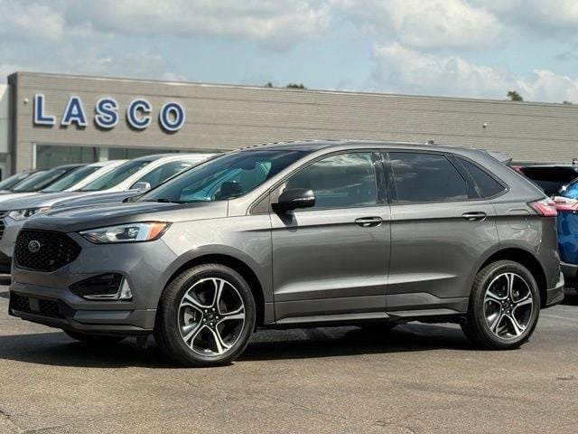 2023 Ford Edge