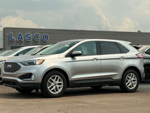2023 Ford Edge