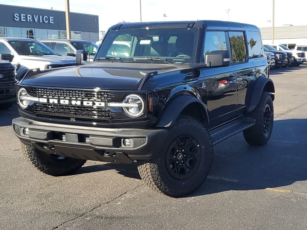 2025 Ford Bronco SUV 