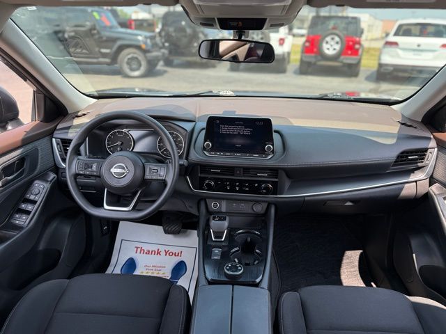 2023 Nissan Rogue S photo 3