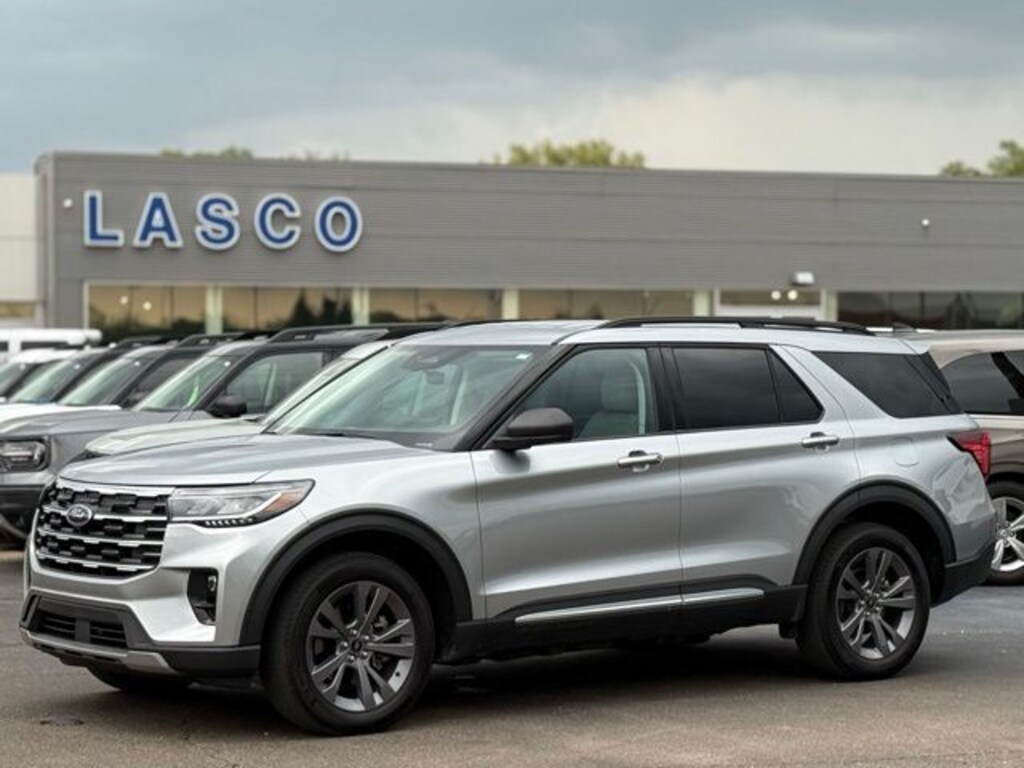 Used 2025 Ford Explorer Active SUV