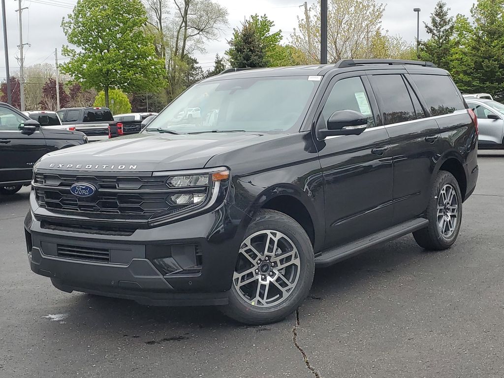 2026 Ford Expedition Active 4x4's photo