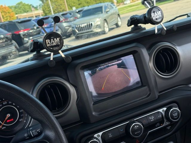 2023 Jeep Wrangler Sport photo 4