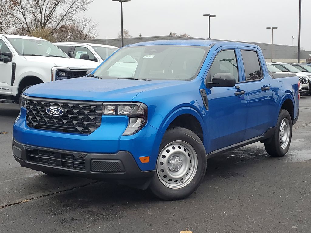 2025 Ford Maverick XL's photo