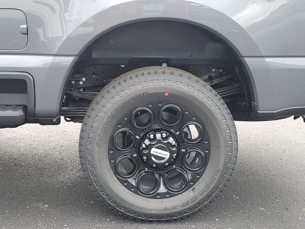 2026 Ford F-350 Super Duty XLT - Photo 37