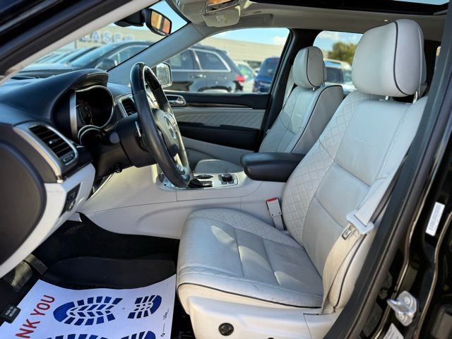 2017 Jeep Grand Cherokee Summit photo 2