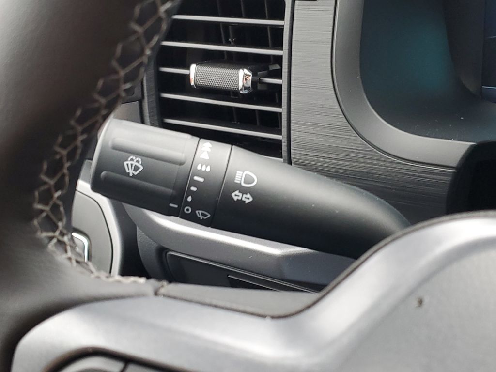 2025 Ford F-150 XLT - Photo 15