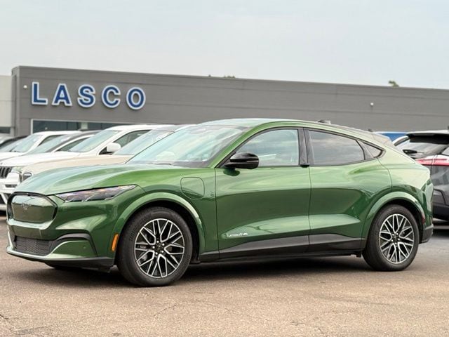 2025 Ford Mustang Mach-E