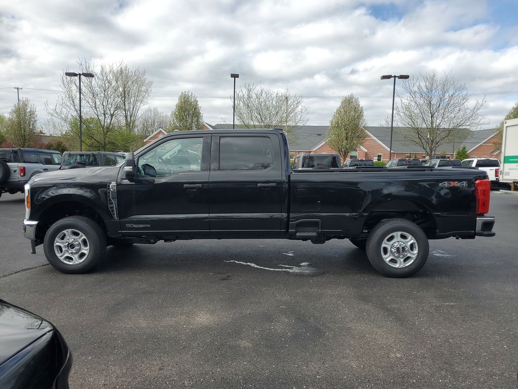 2026 Ford F-350 Super Duty XLT - Photo 38
