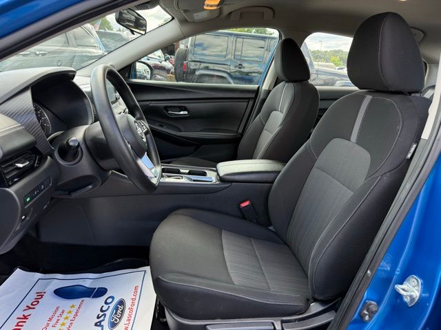 2024 Nissan Sentra SV photo 2