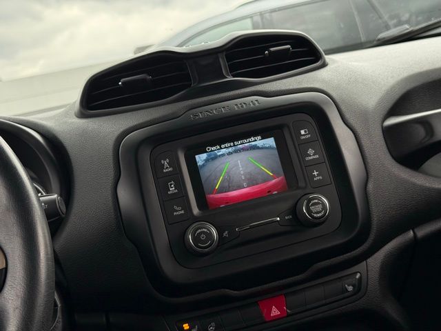 2017 Jeep Renegade Latitude North Edition photo 4