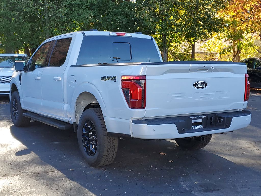 2025 Ford F-150 XLT photo 2