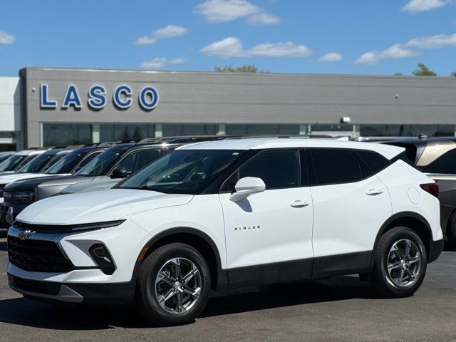 2025 Chevrolet Blazer 2.0T 2LT AWD's photo
