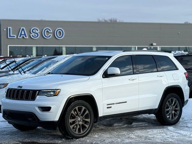 2016 Jeep Grand Cherokee Limited's photo