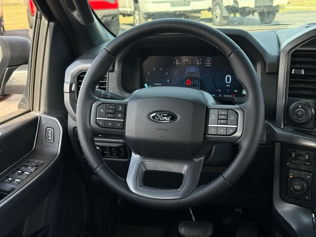 2025 Ford F-150 XLT - Photo 8