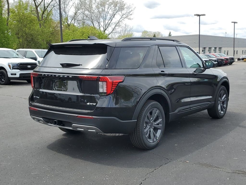 New 2026 Ford Explorer Active SUV