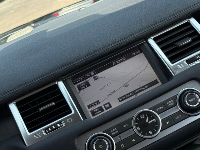 2012 Land Rover Range Rover Sport HSE photo 4