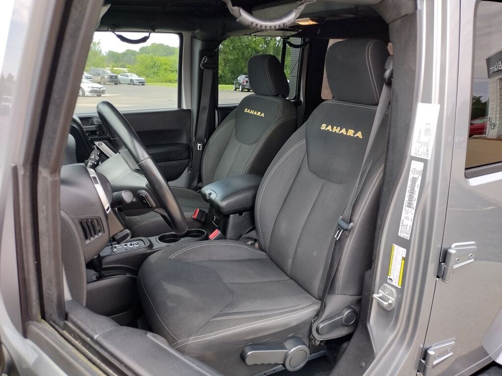 Used 2016 Jeep Wrangler Unlimited Unlimited Sahara SUV