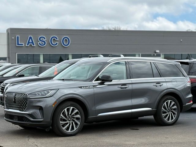2025 Lincoln Aviator Premiere AWD's photo