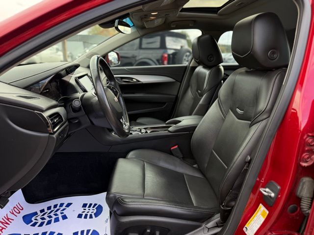 2016 Cadillac ATS Luxury photo 2