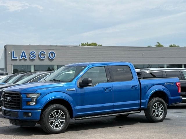 2015 Ford F-150 XLT 4x4 SuperCrew 145-in's photo