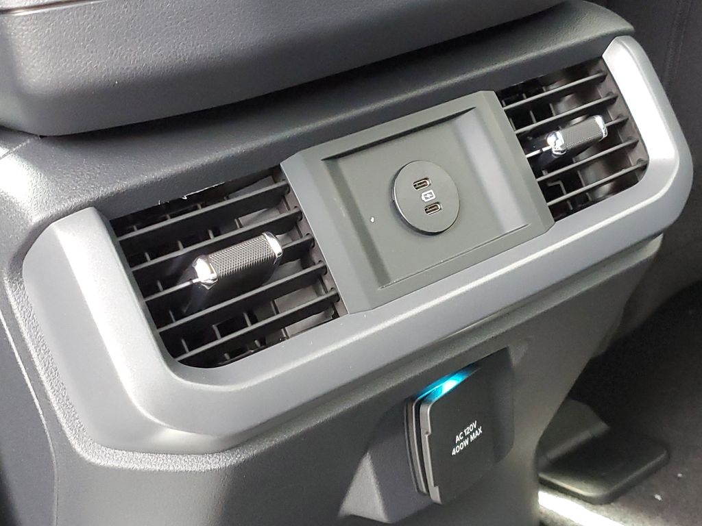 2025 Ford F-150 XLT - Photo 35