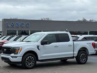 2022 Ford F-150 XLT CREW CAB TRUCK