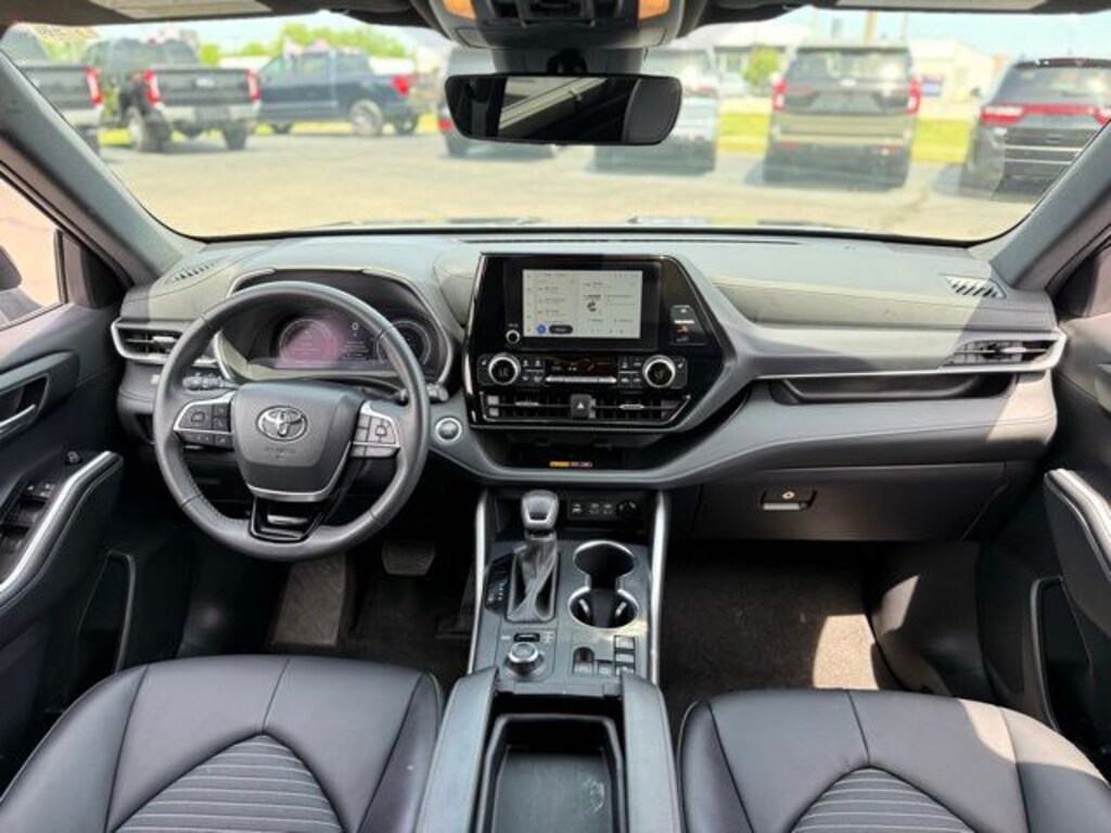Certified 2025 Toyota Highlander XSE SUV