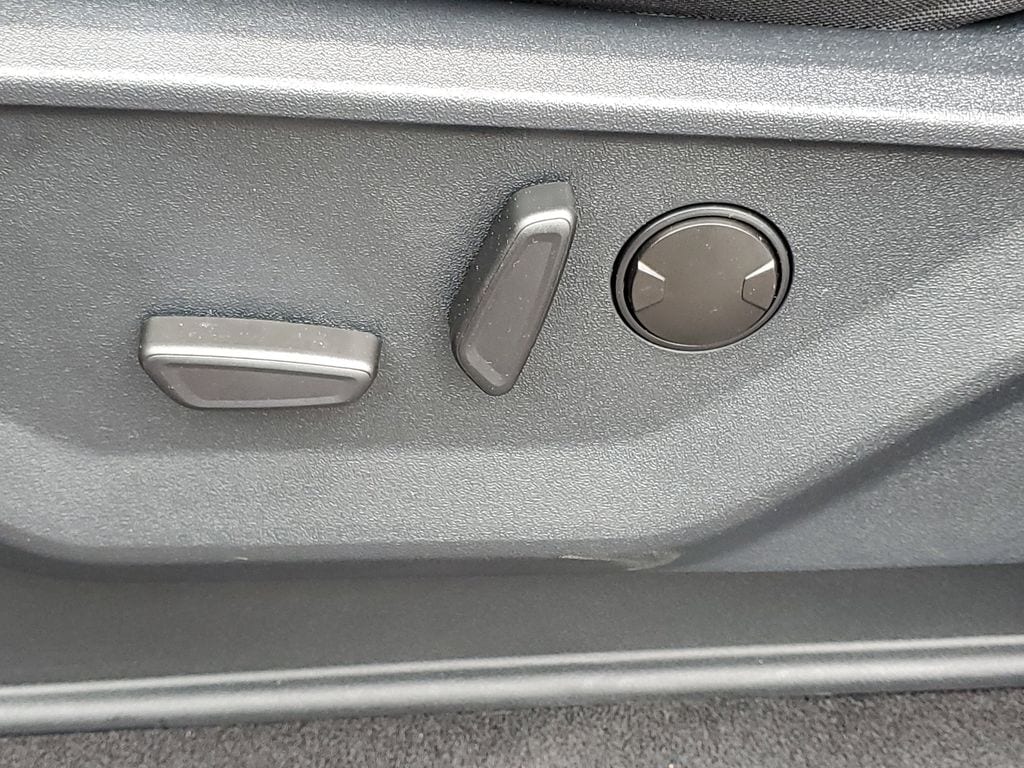 2025 Ford F-150 XLT - Photo 8