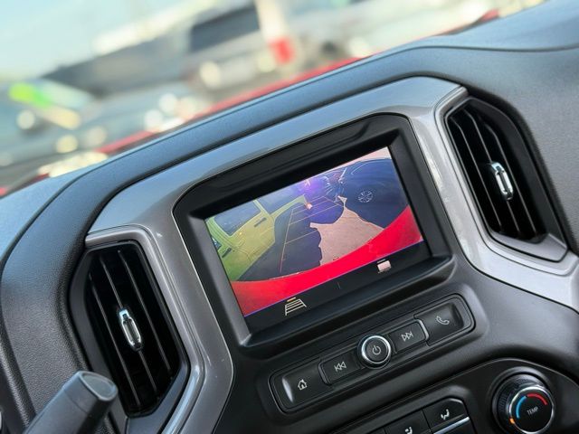 2020 Chevrolet Silverado 1500 Custom photo 4