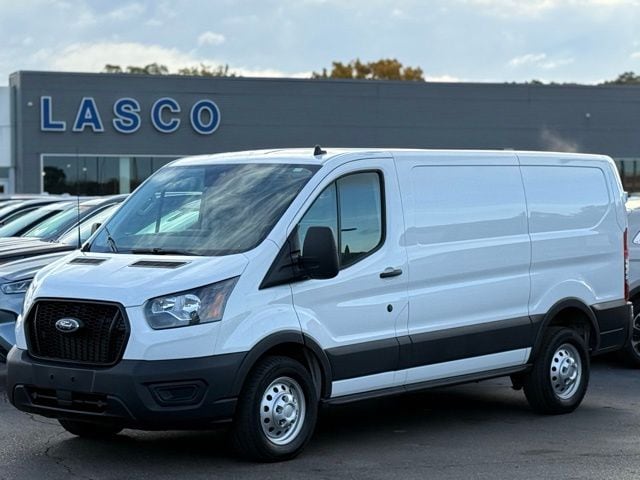 2024 Ford Transit Van Base's photo